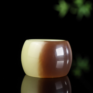 新款和田玉 黄口料带糖扳指男士扳指 新疆糖白玉指环玉石大气戒指