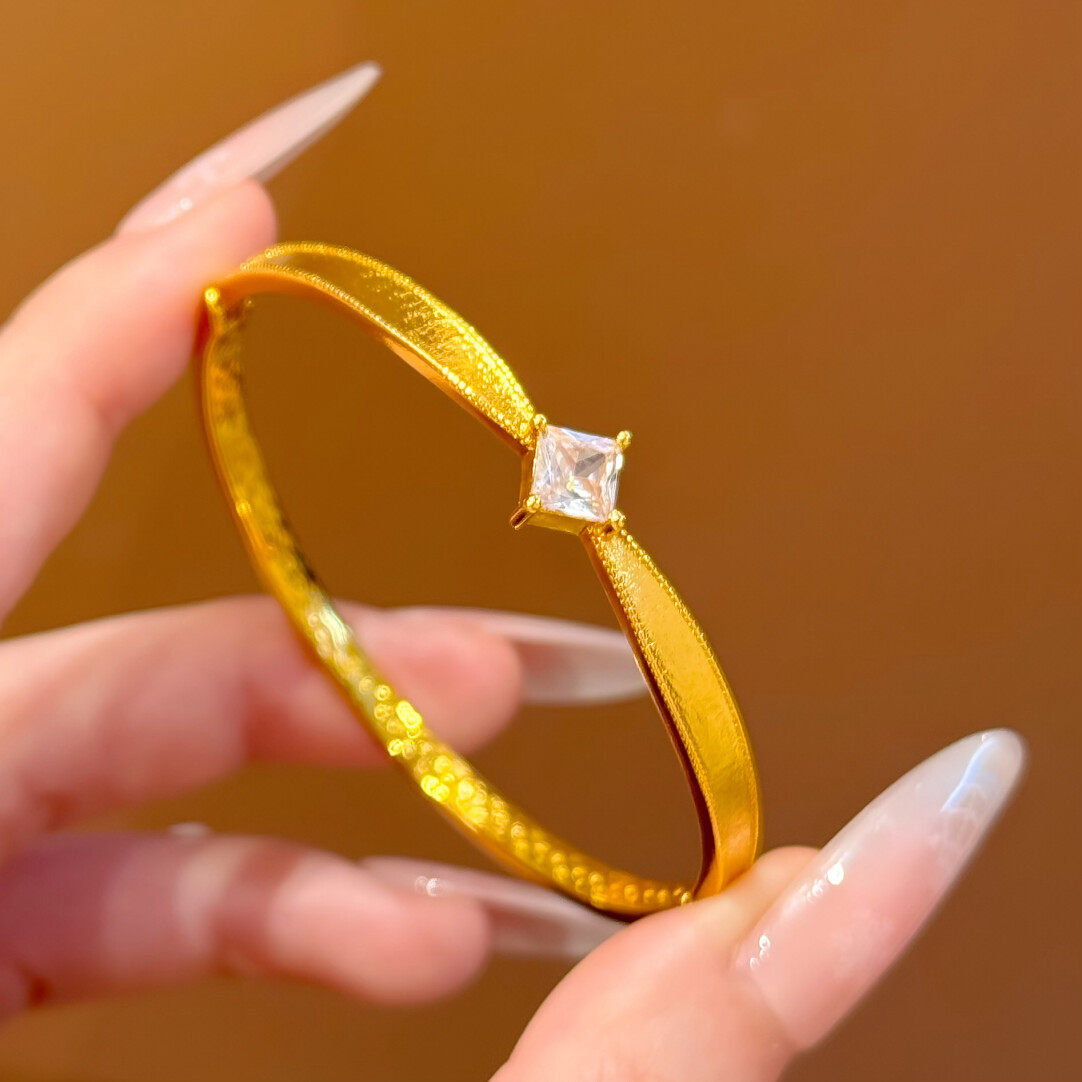 金色拉丝方钻轻奢百搭中古手镯
