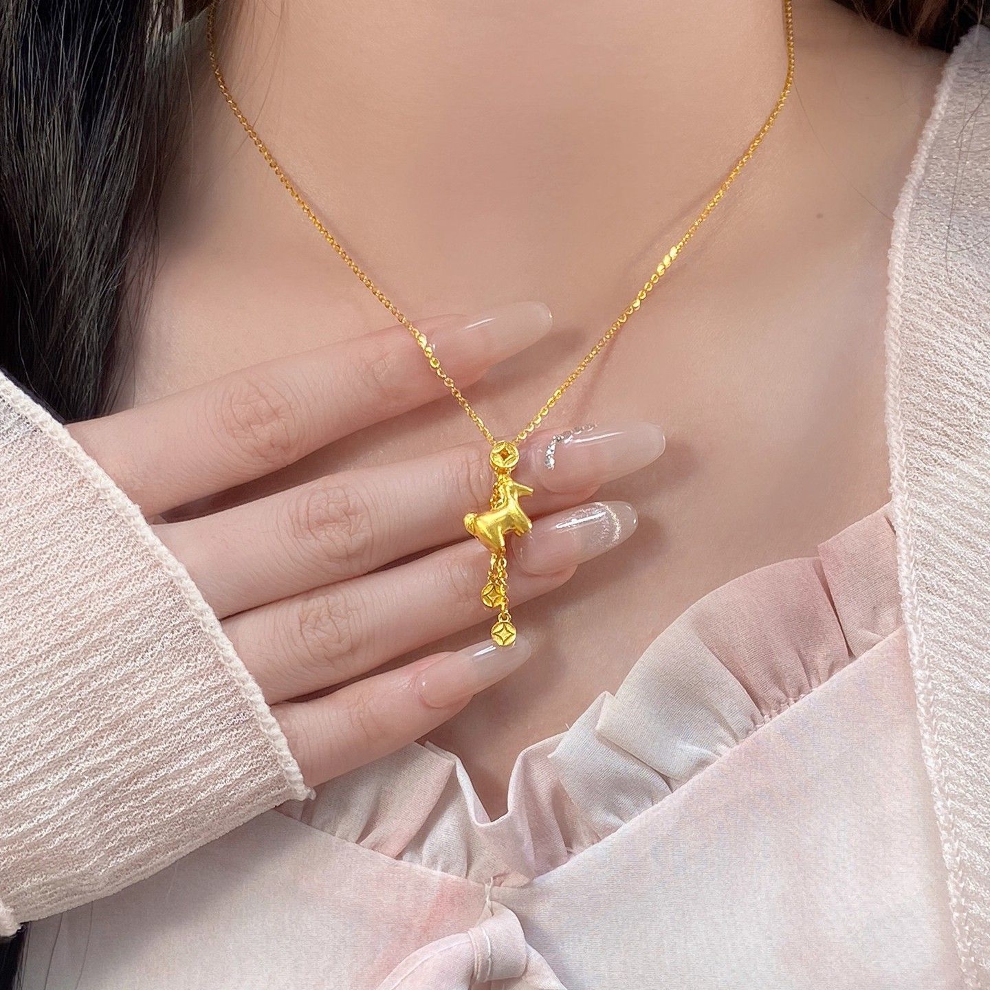 黄金色马上有钱流苏项链