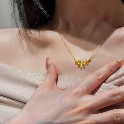 新款黄金色轻奢气质高级精美锁骨链碎冰冰律动音符项链送女友礼物