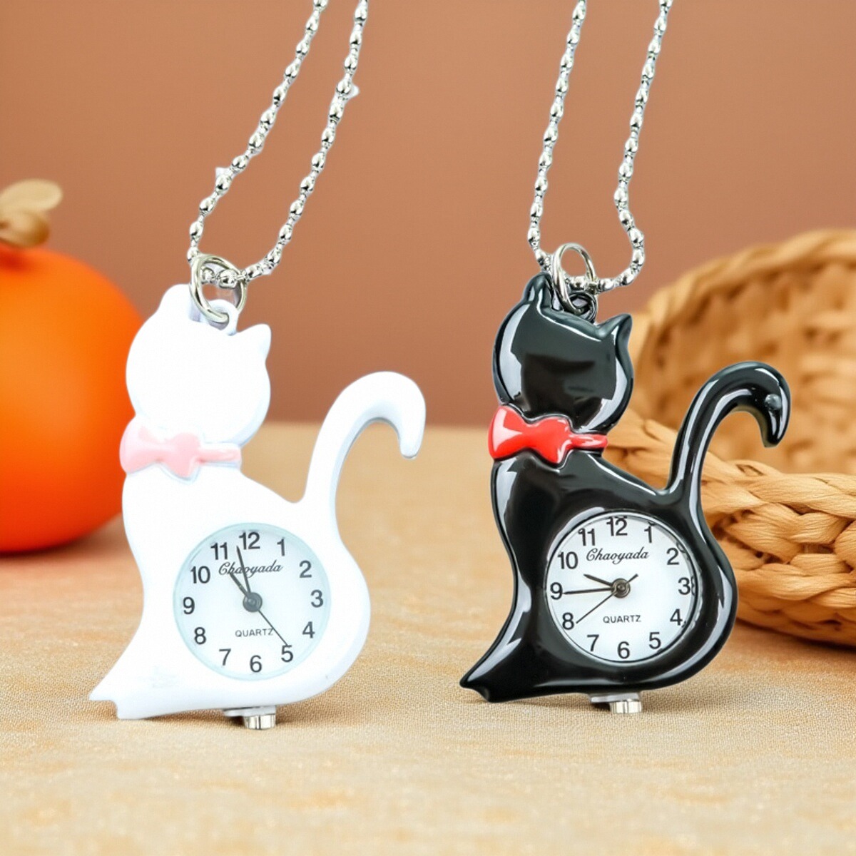 新款可爱猫咪毛衣链怀表小女孩中小女学生考试挂表生日礼物儿童表