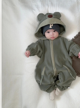 婴儿秋冬加厚保暖连帽爬服新生儿卡通可爱外出服婴幼儿满月连体衣