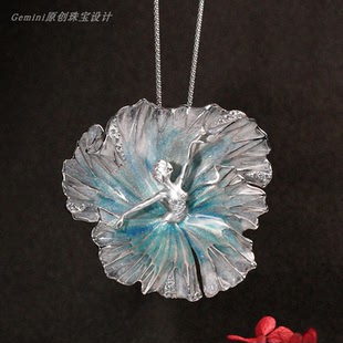 S925银镀金人体雕刻芭蕾舞者珐琅胸针吊坠两用高端饰品 原创设计