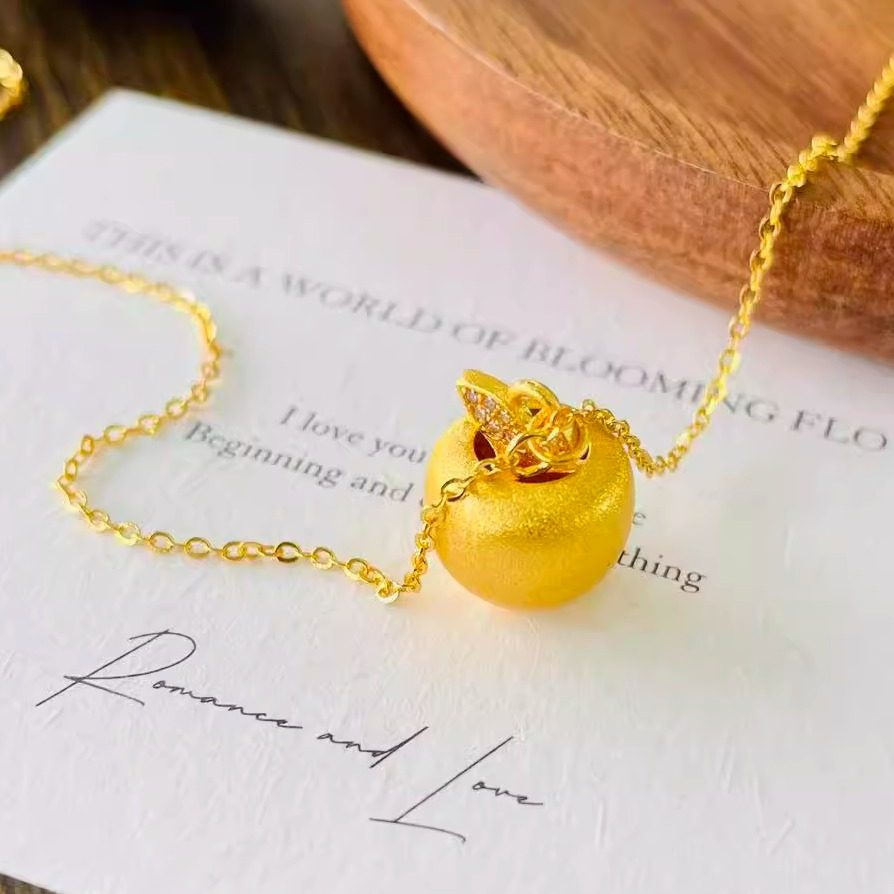 圣诞节礼物拉丝苹果项链女款精致锁骨链送女友礼物金包银毛衣链