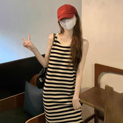 条纹背心吊带连衣裙包臀长裙
