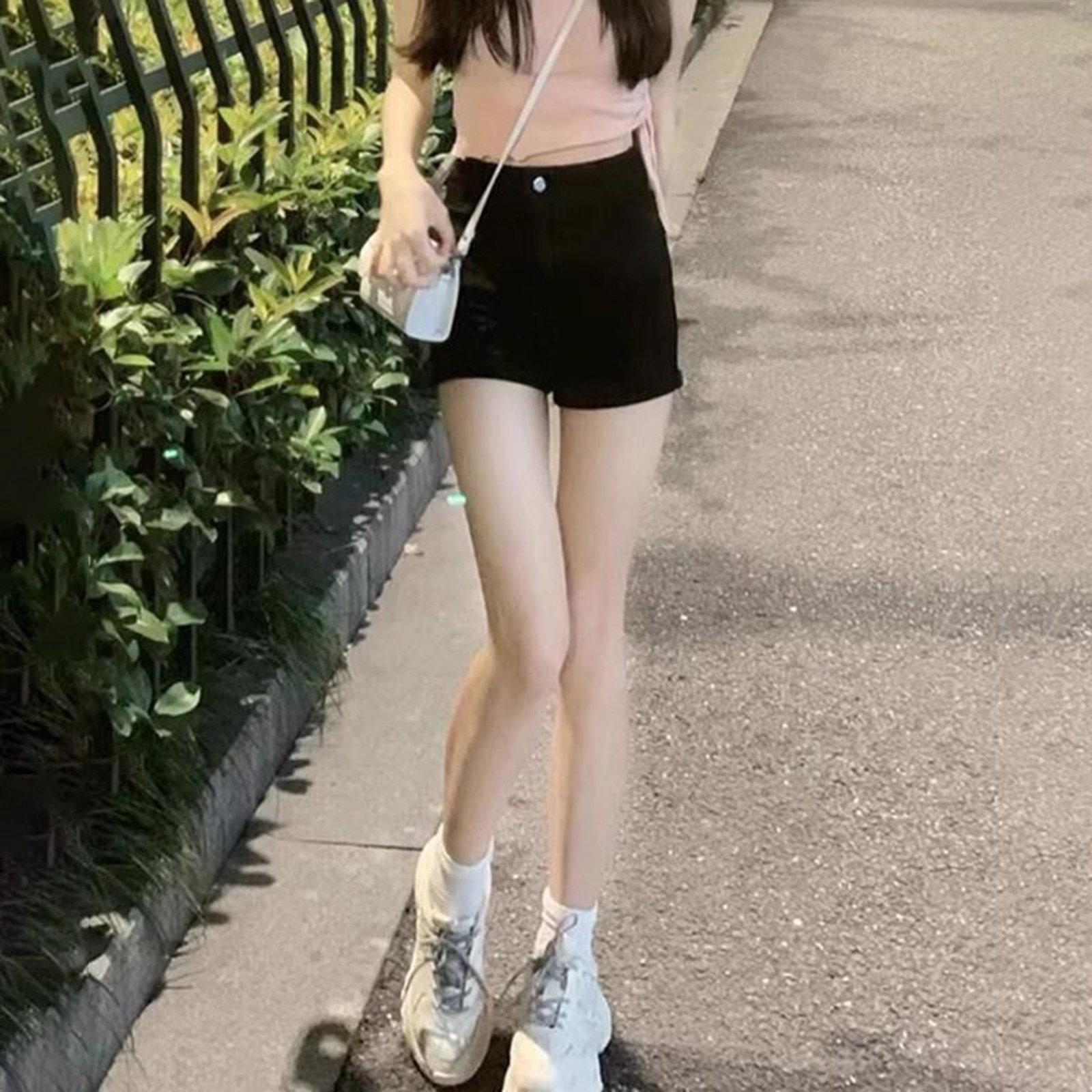 高腰牛仔短裤女2024年夏季新款紧身超短裤黑色显瘦外穿辣妹热裤