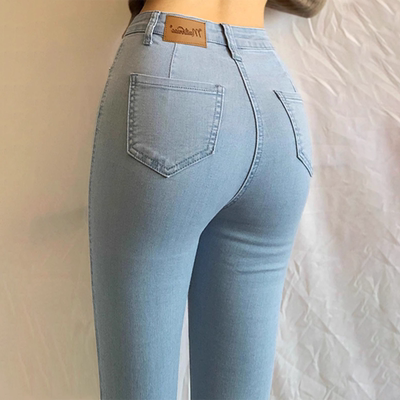 浅蓝色秋冬新款高腰提臀牛仔裤