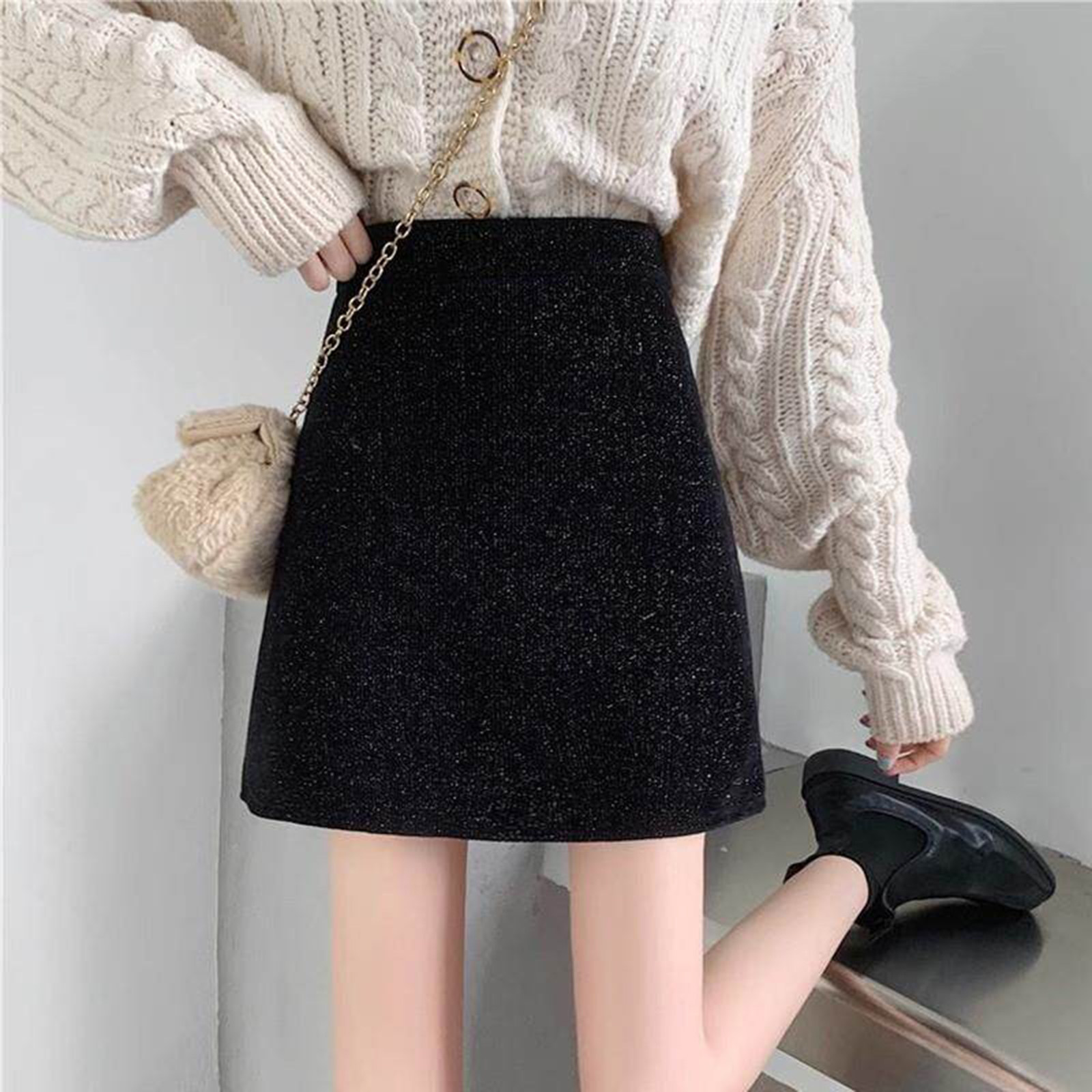 黑色亮丝半身裙女春秋新款高腰显瘦a字裙高级感短裙小香风包臀裙