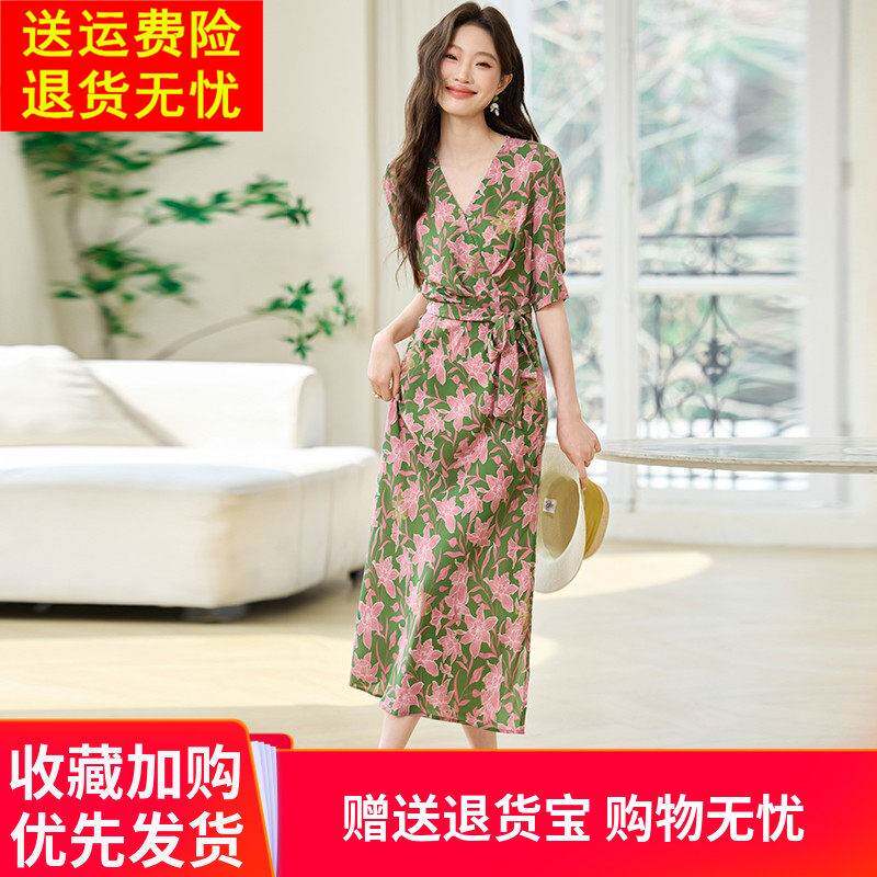高端印花气质短袖连衣裙女2026夏新款高腰显瘦长款V领显瘦裙过膝