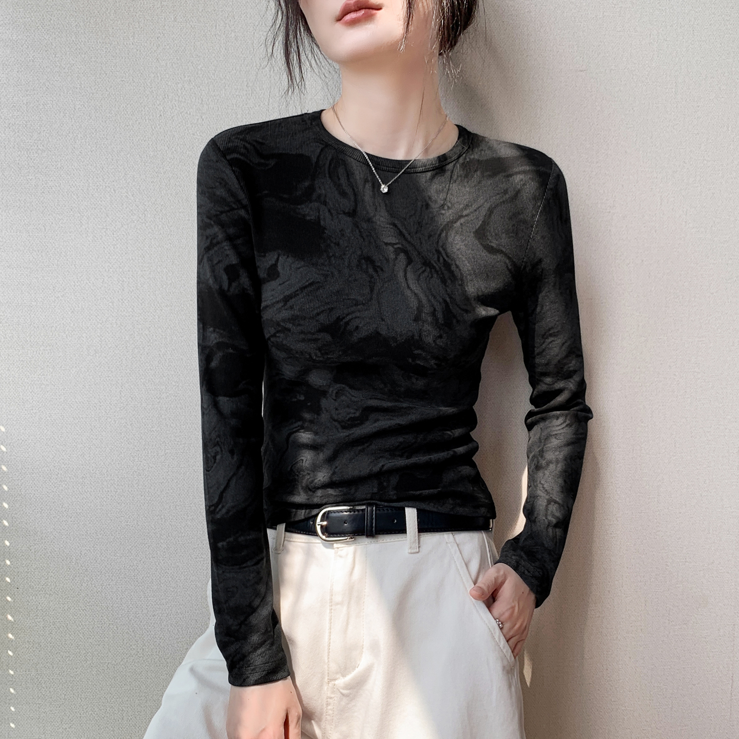 修身小众扎染圆领长袖T恤女上衣