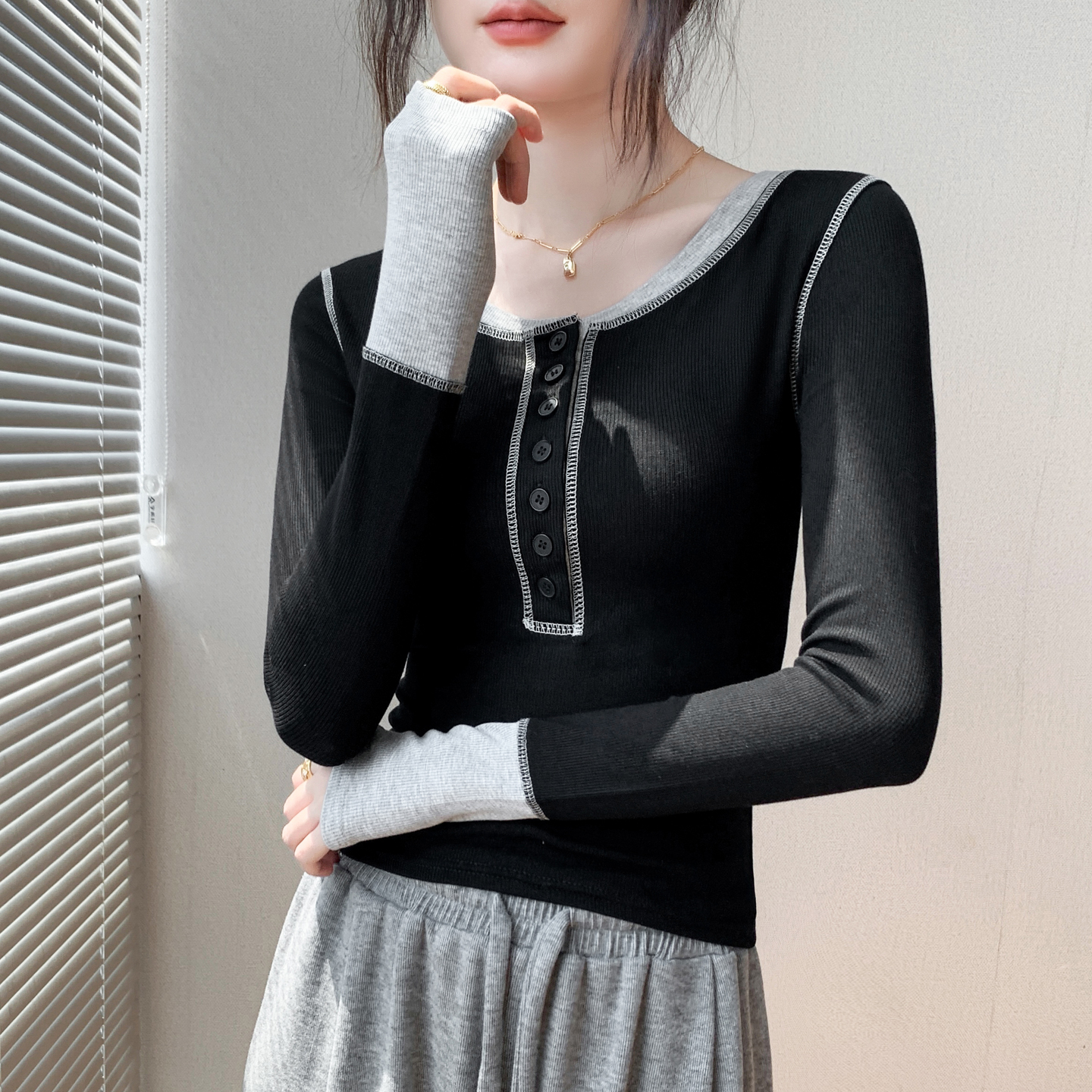 拼色半开领长袖T恤女高级上衣