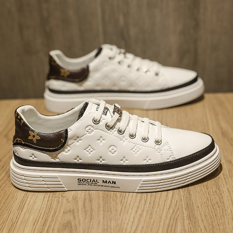 십대 남성 신발 가을 2024 새로운 트렌디 브랜드 캐주얼 화이트 스니커즈 남성 슬립 온 가죽 신발 다목적 트렌디 신발