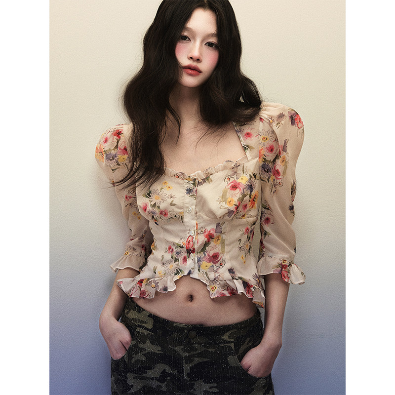1P STUDIO"烂漫山花"水彩碎花方领衬衫女秋装修身羊腿绣短款衬衣