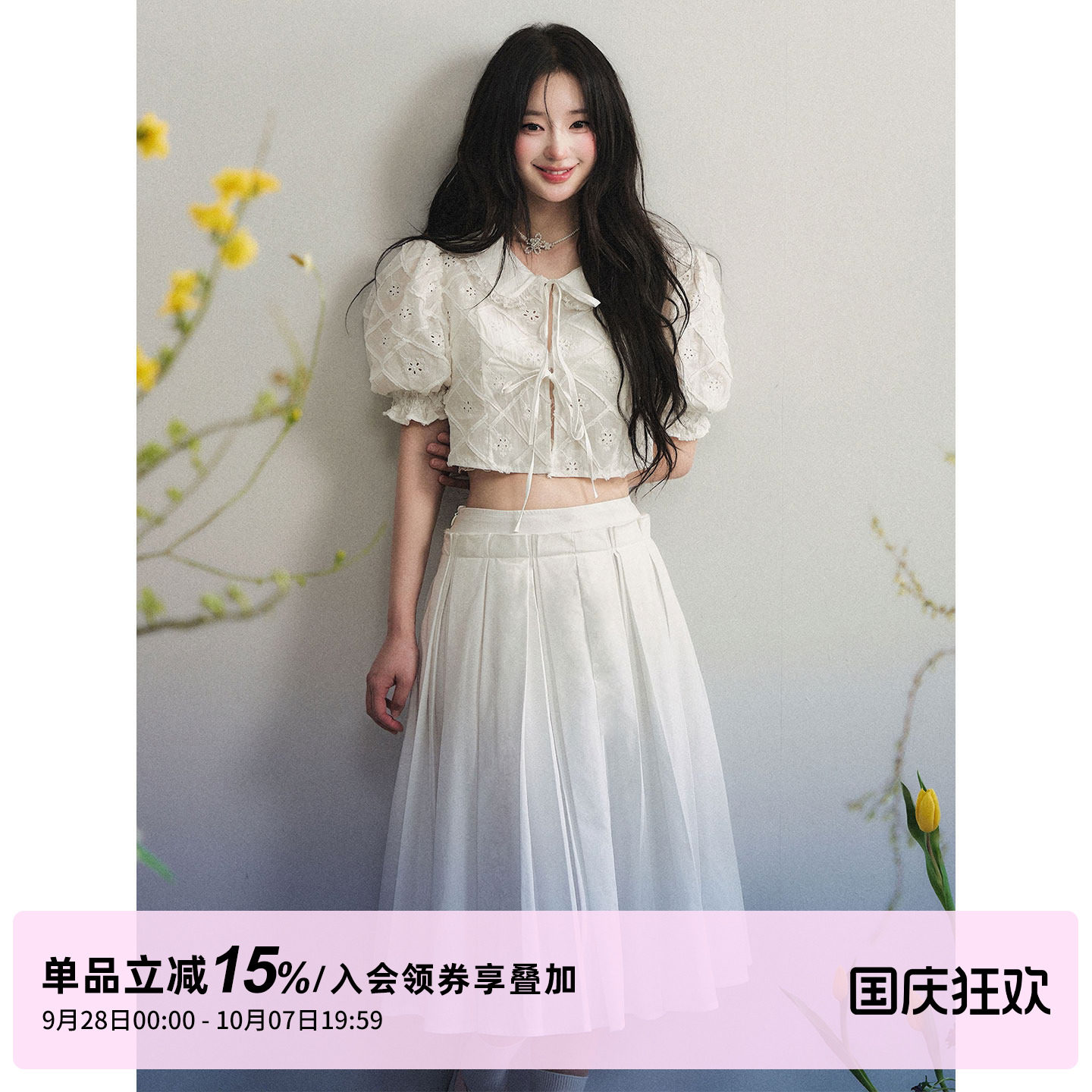 1P STUDIO 白色镂空绣花娃娃领衬衫女秋蝴蝶结系带泡泡袖短款衬衣