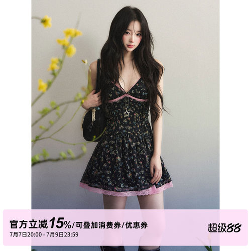 1P STUDIO 黑色碎花V领吊带连衣裙女夏粉色蕾丝花边收腰无袖短裙