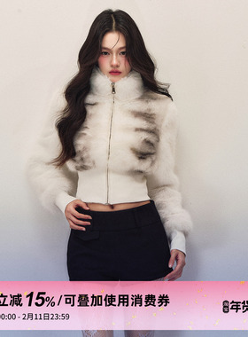 1P STUDIO 白灰色仿狐狸毛立领毛毛外套女宽腰薄毛呢短裤两件套装