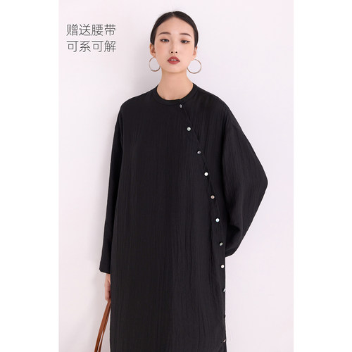 新中式简约风黑色连衣裙斜襟纽扣