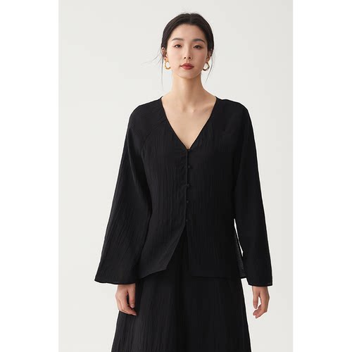 CRv领直筒单排多扣黑色衬衫长袖