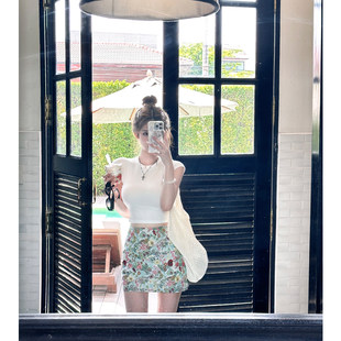 圆领短款短袖t恤女夏季2026新款小个子夏装女款辣妹露脐修身上衣