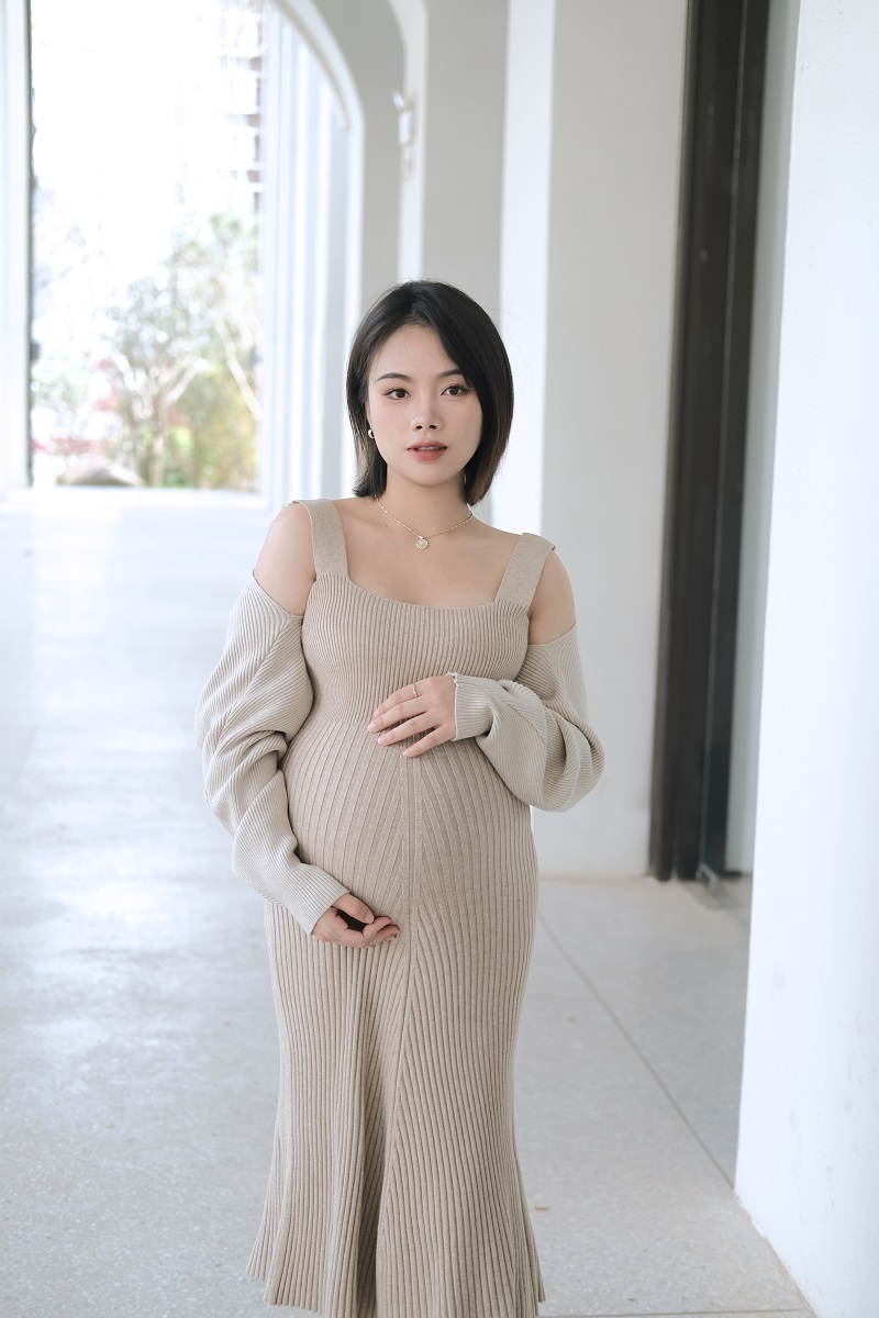 孕妇复古温柔吊带裙罩衫两件套