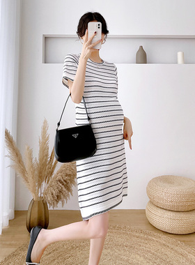 孕妇装夏季设计感小香风针织裙冰丝水波条纹镂空短袖短款连衣裙