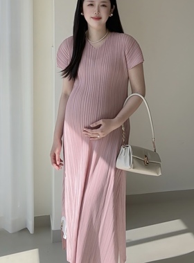 孕妇装夏季三宅褶皱连衣裙优雅气质连衣裙显瘦收腰v领设计感长裙