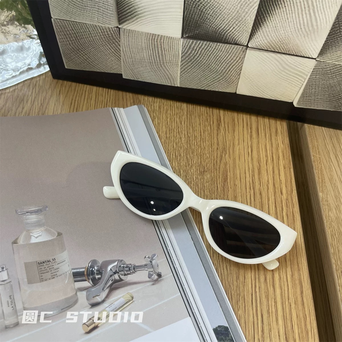 美式复古窄框时髦三角猫眼墨镜女小脸高级感白色太阳镜男防紫外线