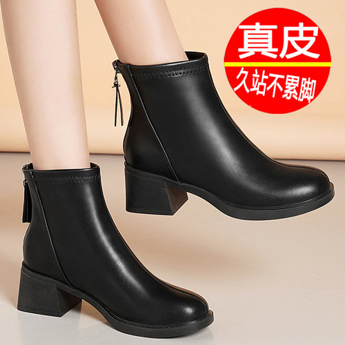 秋冬短靴女中年软底皮靴时尚棉鞋