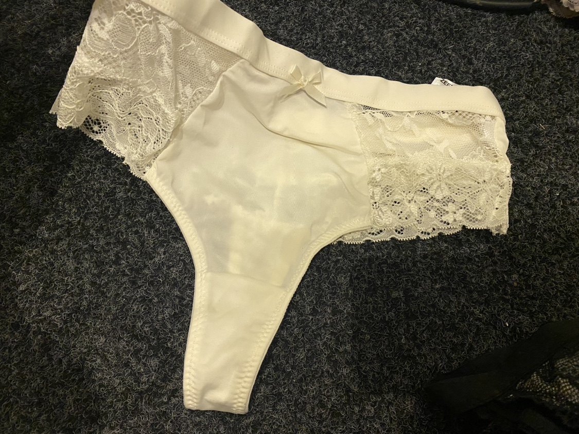 外 西米露蕾丝性感飞臀款三角内裤 85-130斤左右小码,女士内衣/男士内衣/家居服,女三角裤,淘宝优惠券,粉丝福利购,淘宝优惠卷