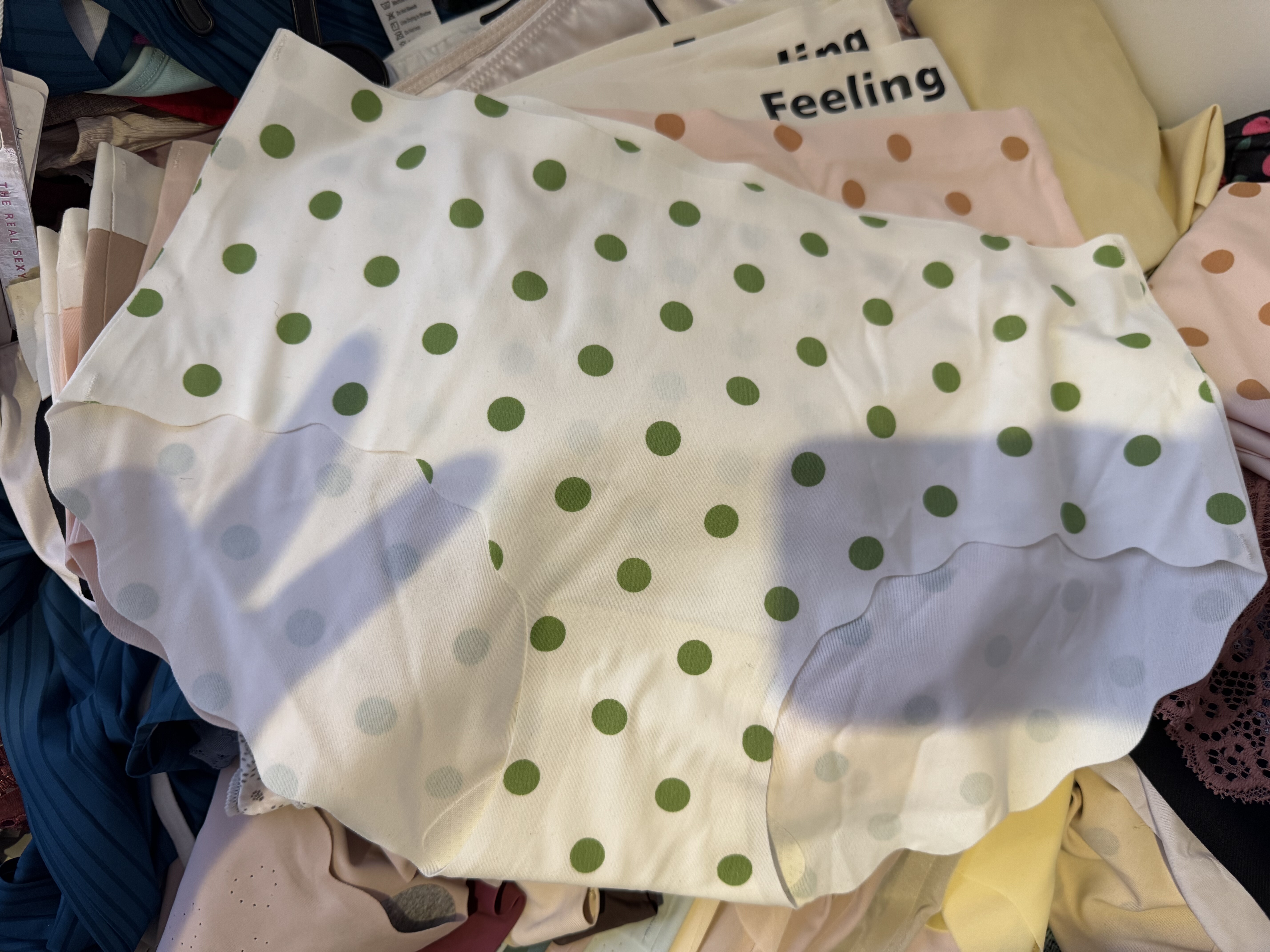 散批 清 35条装 无痕舒适亲肤三角内裤100-150斤,女士内衣/男士内衣/家居服,女三角裤,淘宝优惠券,粉丝福利购,淘宝优惠卷