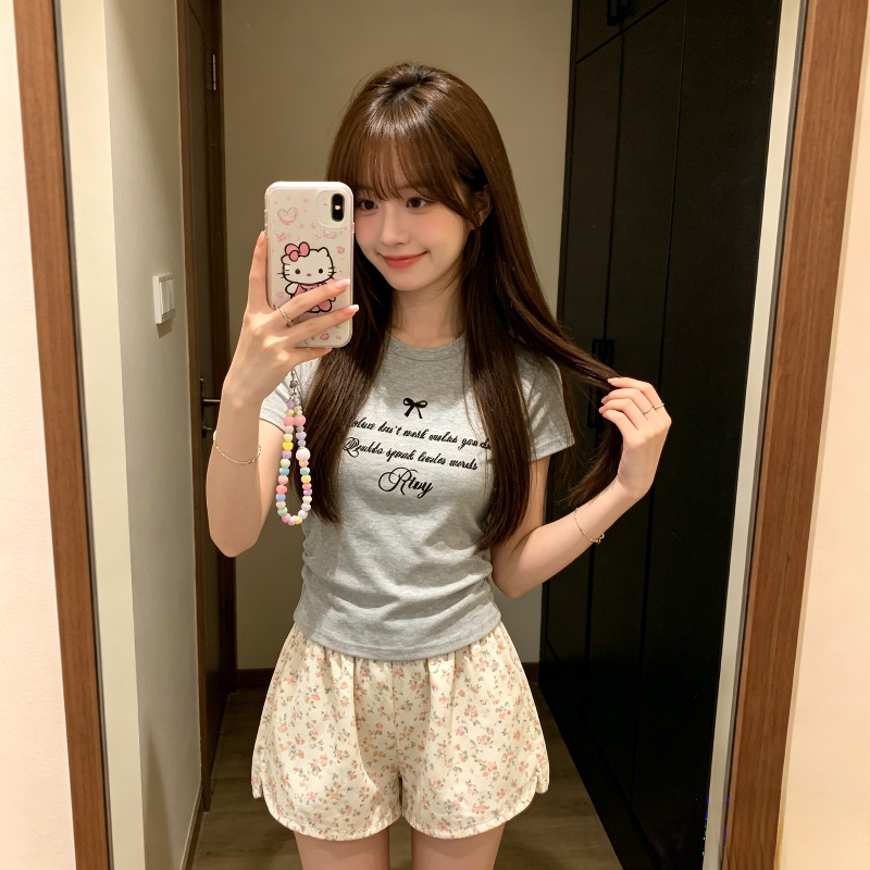 百搭夏季圆领T恤女蝴蝶结字母印花修身清新温柔显瘦清爽学生上衣