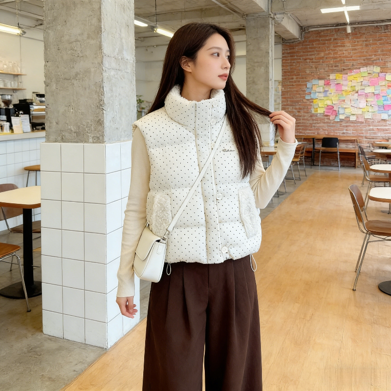 波点减龄设计感立领宽松大码小个子无袖坎肩棉服马甲外套女马夹潮