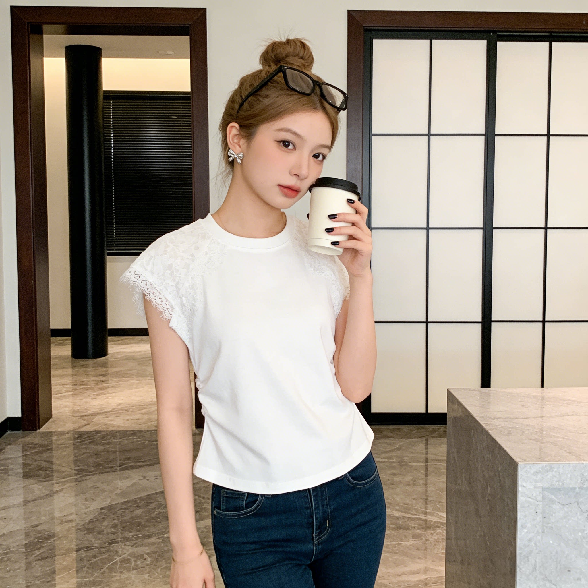 正肩短袖T恤女夏季2026新款大码设计感小众蕾丝拼接飞飞袖上衣服