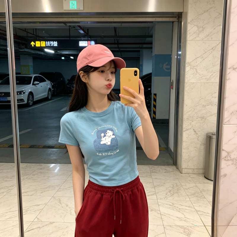 学生减龄夏季设计感湖蓝色显白圆领短款短袖T恤上衣女小个子百搭