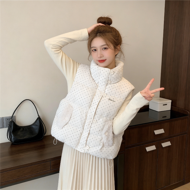波点减龄设计感短款立领宽松大码小个子毛茸茸棉服马夹外套女马甲