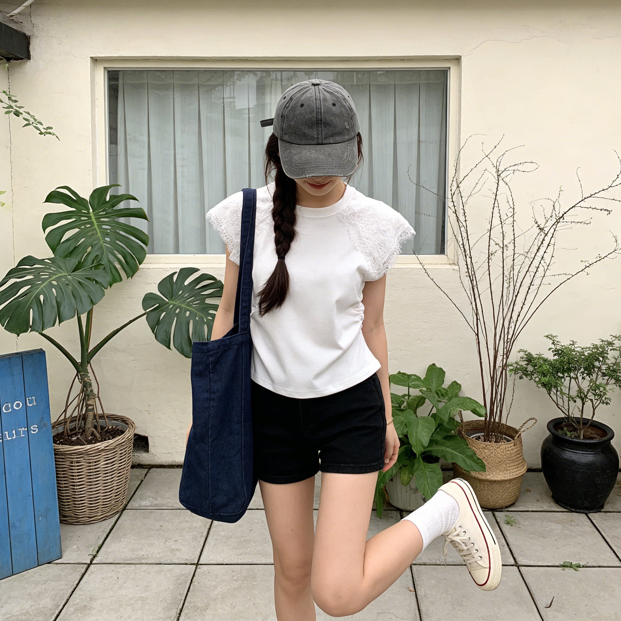 夏季白色短袖T恤女蕾丝拼接小飞袖设计感收腰显瘦甜妹风上衣气质