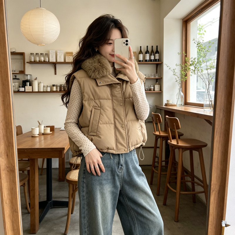 秋冬大毛领设计感休闲宽松短款小个子百搭无袖坎肩棉服马夹外套女