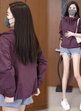 户外薄款冰丝透气连帽设计感宽松大码小个子防晒外套女空调罩衫潮