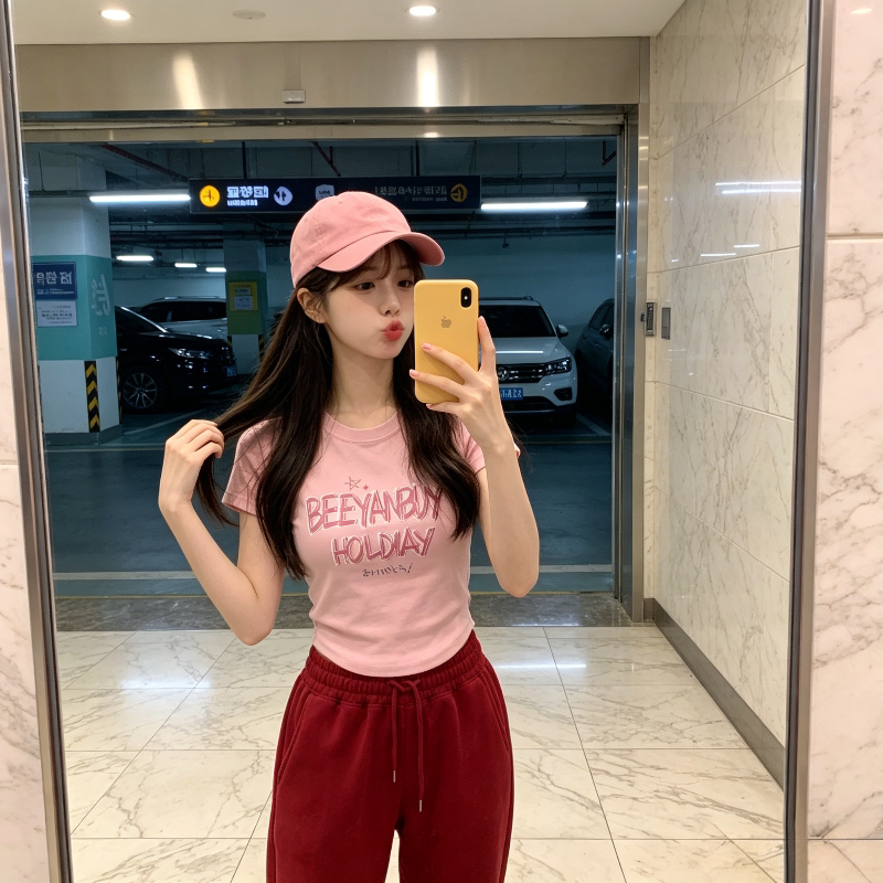 粉色减龄甜辣风学生少女短款小众短袖T恤上衣洋气百搭小个子韩版