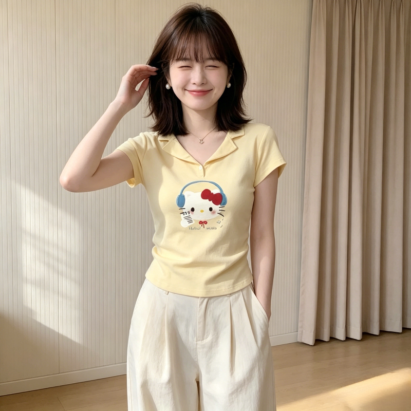奶黄色设计感短款掐腰修身显瘦正肩Polo衫短袖T恤女洋气上衣百搭