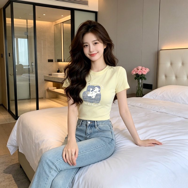 奶黄色减龄显白夏季修身显瘦短款小众短袖T恤上衣女洋气百搭气质