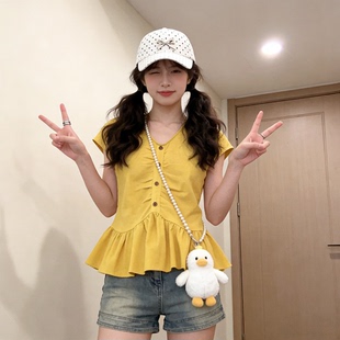 法式V领掐腰荷叶边下摆短袖衬衫大码女装超好看显白黄色褶皱上衣