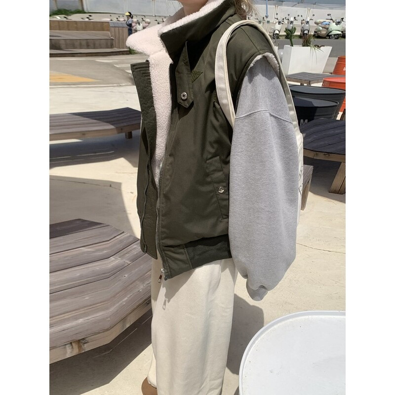 秋冬羊羔毛加绒保暖防寒宽松大码小个子无袖坎肩棉服马夹外套女潮
