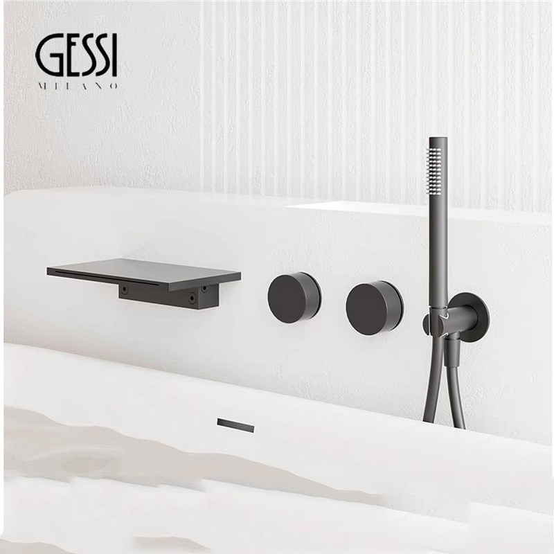 意大利捷仕GESSI浴缸龙头入墙式冷热缸边暗装瀑布水龙头拉丝银