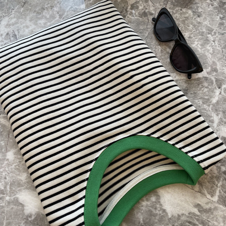 今年流行特惠怎么看怎么舒服！！极简款~C*S简约撞色领宽松条纹