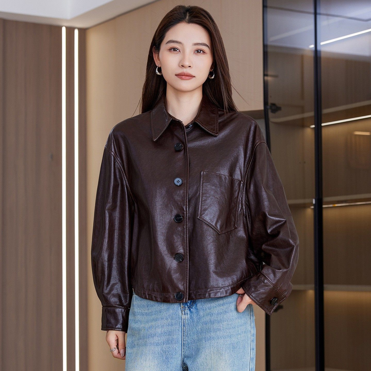 今年流行特惠海宁皮衣女新款港风小个子机车服2025皮衣外套女绵羊,女装/女士精品,皮衣,淘宝优惠券,粉丝福利购,淘宝优惠卷