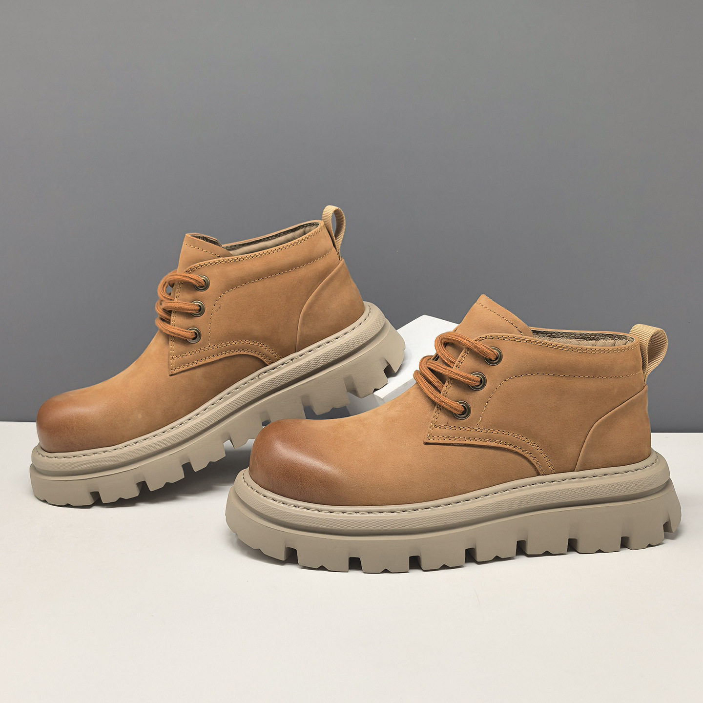 今年流行特惠男士真皮休闲鞋百搭欧洲站男鞋头层牛皮户外工装靴,流行男鞋,时装靴,淘宝优惠券,粉丝福利购,淘宝优惠卷