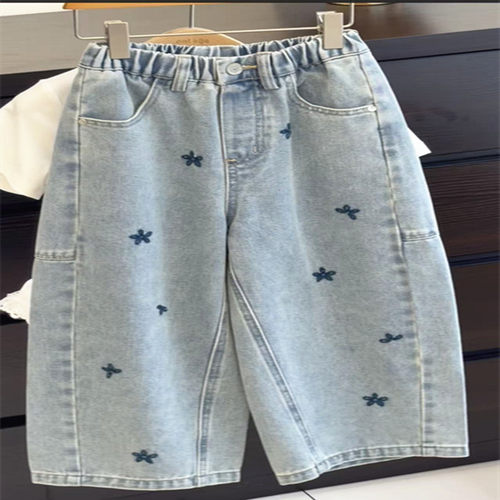 潮牌刺绣小花牛仔萝卜裤女童2026夏装新大童洋气纯女生弯刀裤韩版