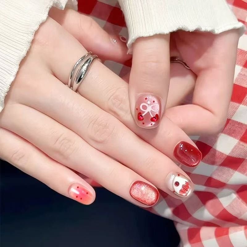 2026年新款儿童美甲穿戴甲感短款红色蛋糕小钻30片假指甲贴片,彩妆/香水/美妆工具,美甲工具,淘宝优惠券,粉丝福利购,淘宝优惠卷