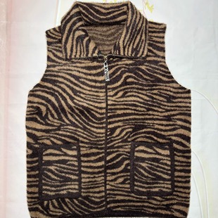 2025秋冬新款韩版宽松慵懒风针织马甲背心女外搭叠穿毛衣坎肩上衣